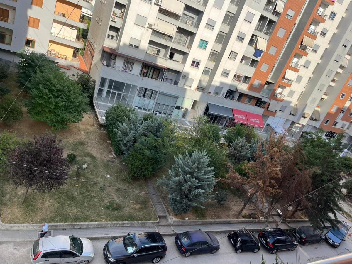 Buneci Apartment Tirana Esterno foto