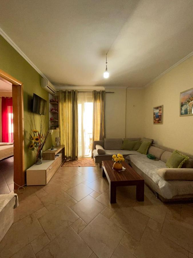 Buneci Apartment Tirana Esterno foto