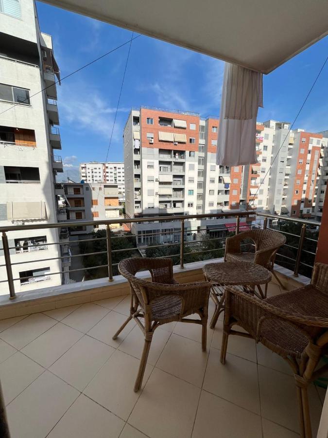 Buneci Apartment Tirana Esterno foto