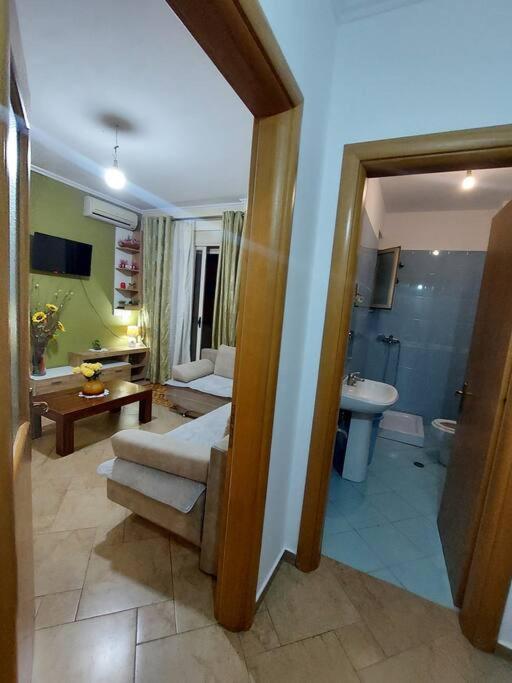 Buneci Apartment Tirana Esterno foto